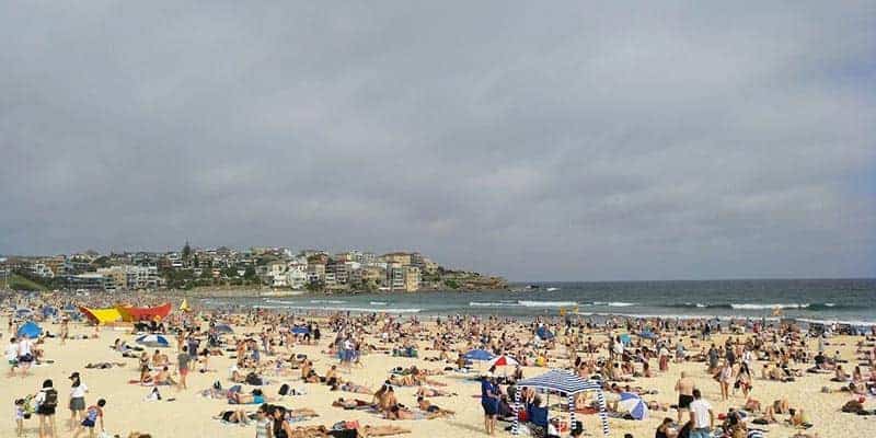 bondy-beach-sidney-australia-camper